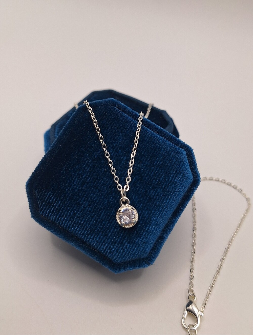 Swarovski Crystal Solitaire Halo Necklace – New With Tags (NWT)